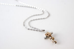 rose_cross_pendant